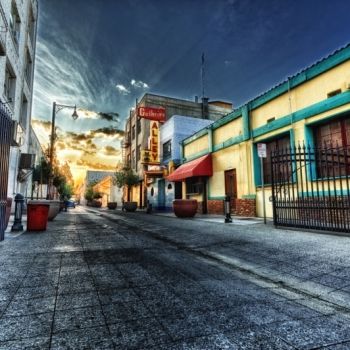 Одна из улиц города.