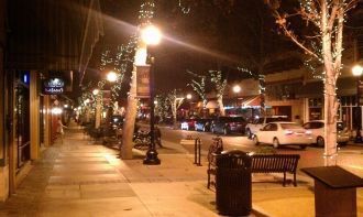 Саннивейл ночью.