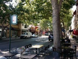 Улица в г. Саннивейл.