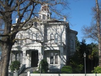 Особняк Мак-Генри.