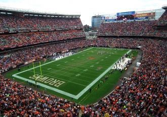 Стадион Cleveland Browns Stadium.