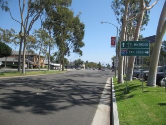 Улица Анахайма.