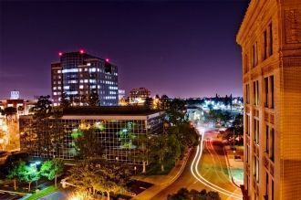 Ночная жизнь Анахайма.