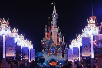 Диснейленд в Анахайме.