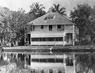 Дом Странахана- это дом с привидениями в