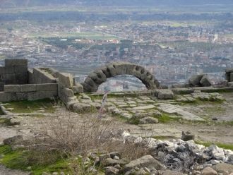 Город Бергама с высоты птичьего полета.