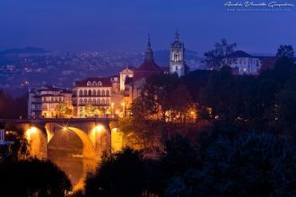 Ночная жизнь в городе Амаранти.