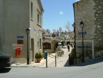 На улице города Писсури.