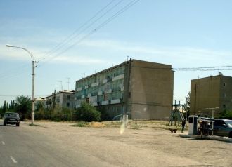 На улице города Канибадам.