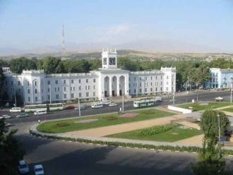 Город Канибадам с высоты.