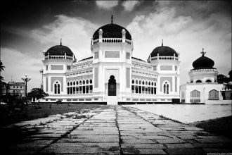 Старое фото Великой мечети в Медане.