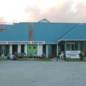 Аэропорт Фунафути.