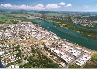 Город Маккай с высоты птичьего полета.