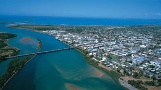 Город Маккай с высоты птичьего полета.