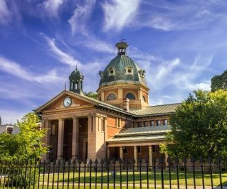 Достопримечательность города Батерст.