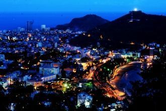 Ночной Вунгтау, Вьетнам.