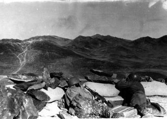 Советская Морская пехота на оборонительн