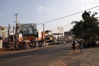 - Улица Анурадхапуры.