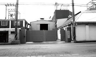 Старое фото завода Пучхона.