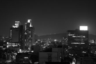 Старое фото ночного города Чхонджу.