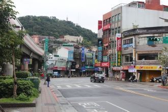 Одна из улиц Тайбэя.