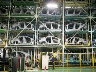 Производство автомобилей в Асане.