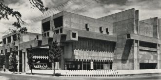 Город Оита в прошлом времени.