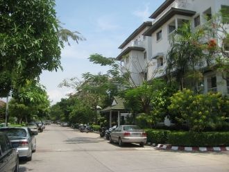 Улица в городе Районг. Таиланд.