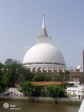 Достопримечательность Калутары.