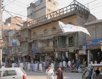 На улицах Пешавара, Пакистан.