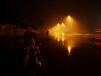 Пешавар, ночные улицы города.