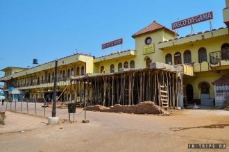 Железнодорожный вокзал.