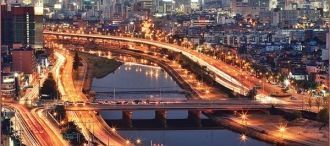 Тэгу ночью.