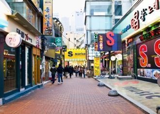 Одна из улиц города Тэгу.