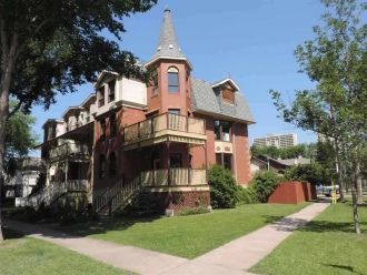 Юниверсити-Авеню