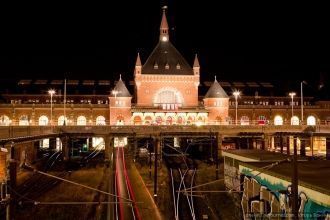 Вокзал Копенгагена, ночной вид с обратно