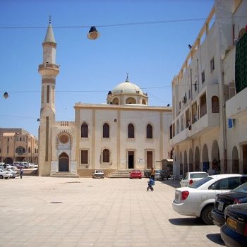 Мечеть Атик в Майдане аль-Баладия - стар