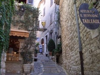 Улица в г. Кань-сюр-Мер.