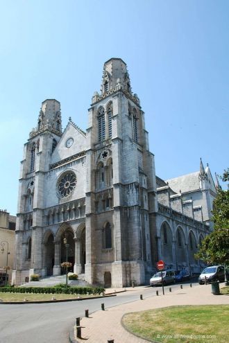 Церковь Святого Жака-По-Франция.