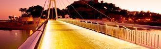 Мост Фуэнхиролы ночью.
