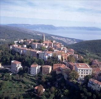 Город Лабин с высоты.