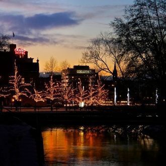 Норрчёпинг, прогулки по ночному городу.