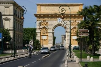 Триумфальная арка в честь Людовика XIV б