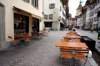 Улицами города Арау.