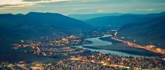 Камлупс ночью.