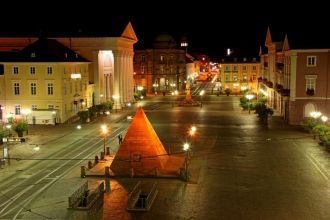 Ночная жизнь Карлсруэ.