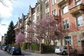 Тихая улица в Карлсруэ.