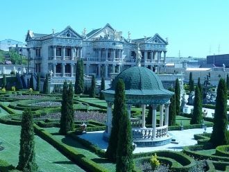 Дворец Агарак.