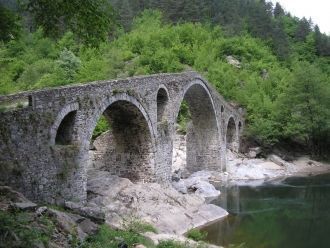 Старый каменный мост в&nbsp;Кырджали.