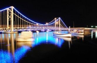 Мост Бандырмы ночью.